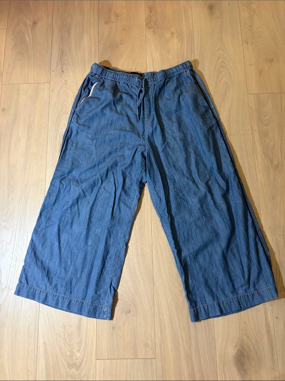 Wildfang Women's Wide-Leg Drawstring Jeans in Blue